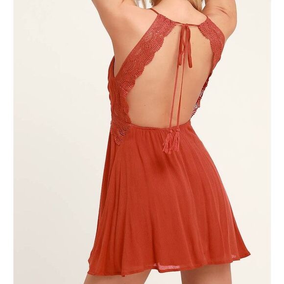 Lulus Crochet Back Boho Dress – Women’s Small Rust Orange Halter Mini - Picture 2 of 8